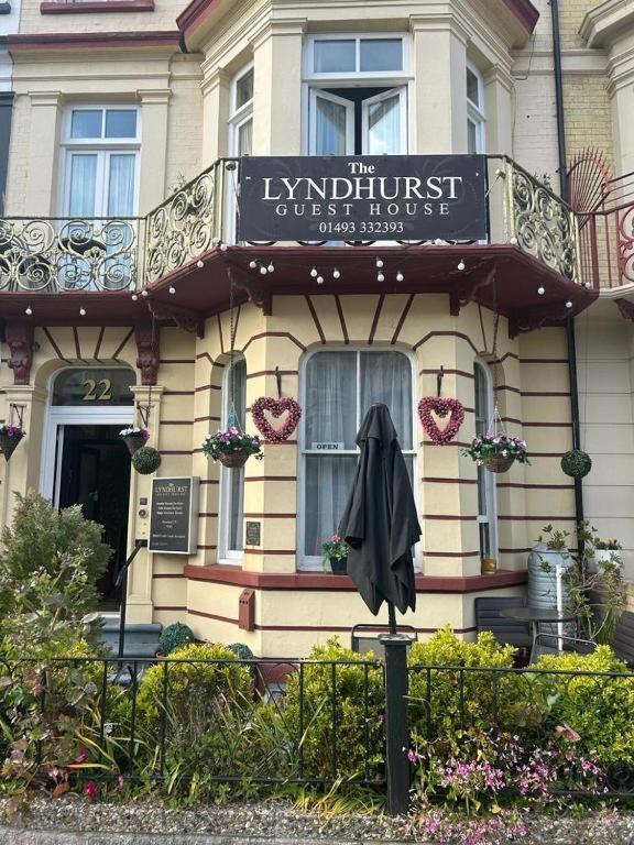 The Lyndhurst Guest House Great Yarmouth Exterior foto